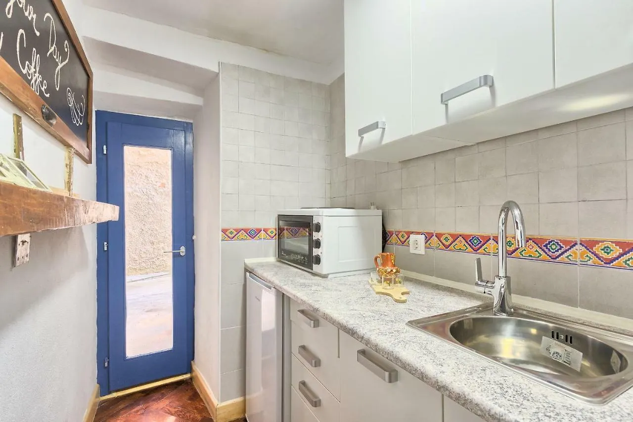 Old Town Apartments In City Center 2 Pula